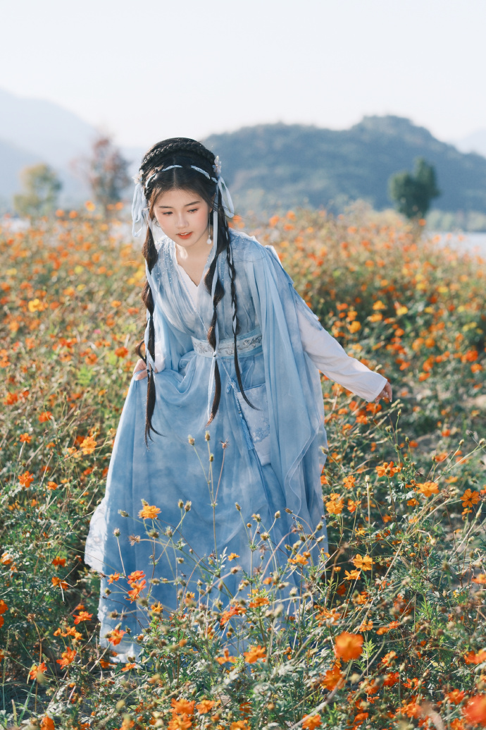 上载新生 封面