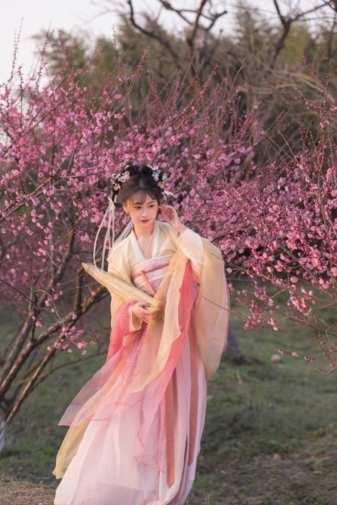 鱿鱼游戏 封面