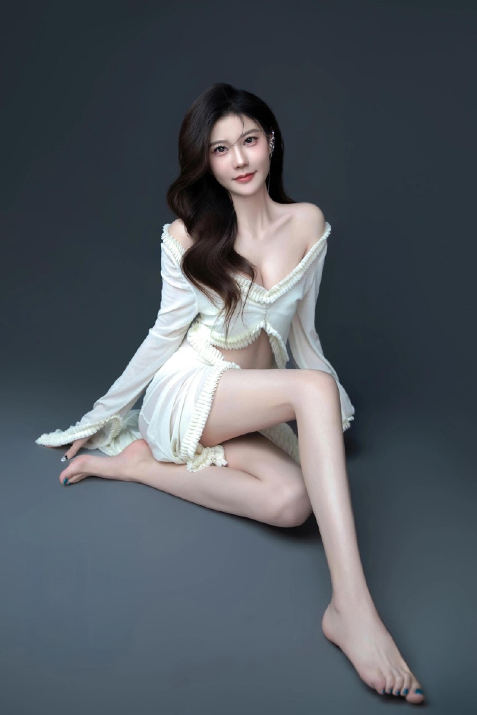 记忆中的玛妮 封面